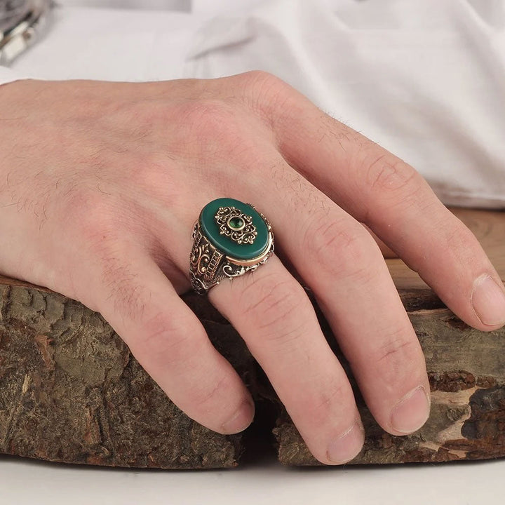 خاتم فضة رجالي 925 بتصميم ملكي فاخر وحجر عقيق أخضر دائري - متجر المارشال للخواتم الرجالية 4