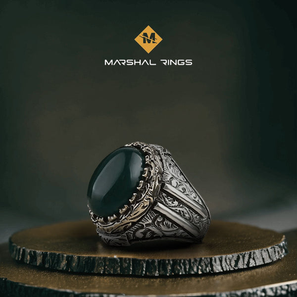 خاتم فضة رجالي  925 بتصميم ملكي فاخر مرصع بحجر عقيق أخضر - متجر المارشال للخواتم الرجالية 1