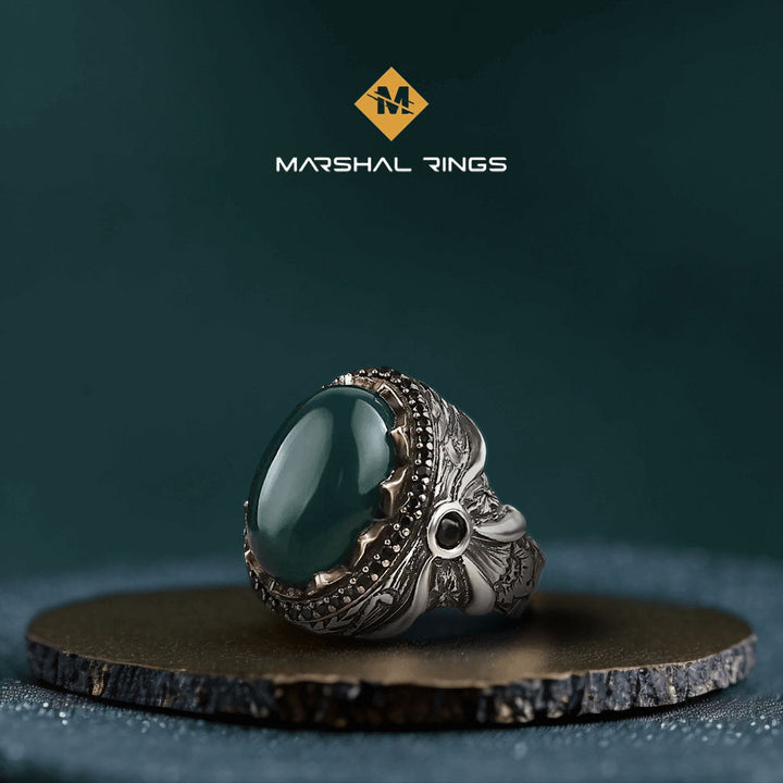خاتم فضة رجالي  925 مرصع بالعقيق الأخضر الداكن بتصميم كلاسيكي ملكي مع لمسة شرقية - متجر المارشال للخواتم الرجالية 1
