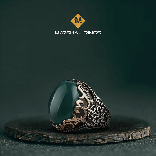 خاتم فضة رجالي  925 مرصع بالعقيق الأخضر الداكن بتصميم كلاسيكي ملكي مع لمسة عصرية - متجر المارشال للخواتم الرجالية 1