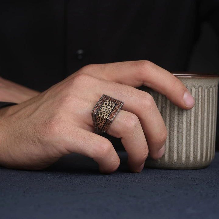خاتم فضة رجالي 925 مرصع بحجر العقيق مزين بتصميم قطع كسر الزجاج العصري - متجر المارشال للخواتم الرجالية 3