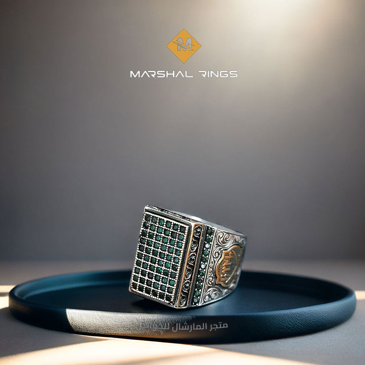 خاتم فضة رجالي 925 مرصع بحجر العقيق الأخضر بتصميم مربع منقوش يدوي - متجر المارشال للخواتم الرجالية 1