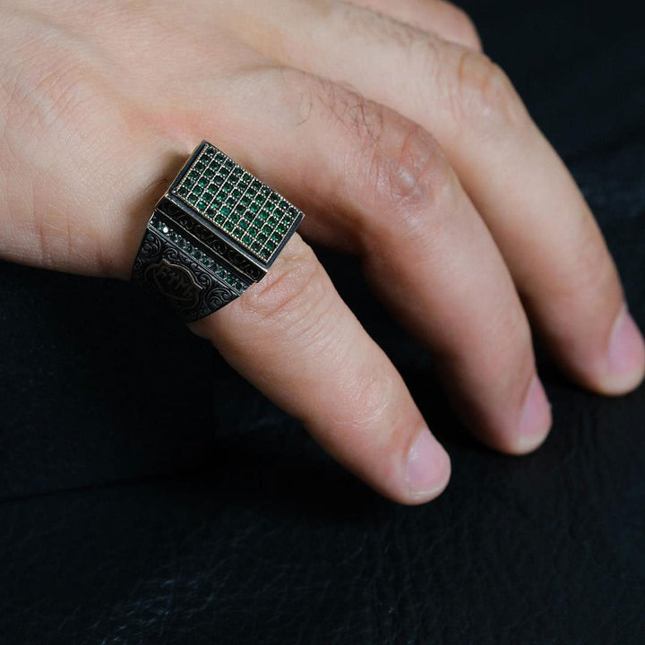 خاتم فضة رجالي 925 مرصع بحجر العقيق الأخضر بتصميم مربع منقوش يدوي - متجر المارشال للخواتم الرجالية 3