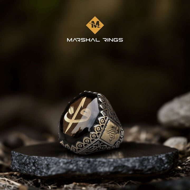 خاتم فضة رجالي 925 مرصع بحجر عنبر ونقش "واو" بتصميم تقليدي فريد - متجر المارشال للخواتم الرجالية 2