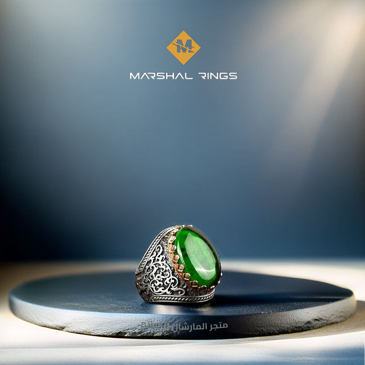 خاتم فضة رجالي 925 مرصع بحجر الكهرمان الأخضر بتصميم عصري - متجر المارشال للخواتم الرجالية 2
