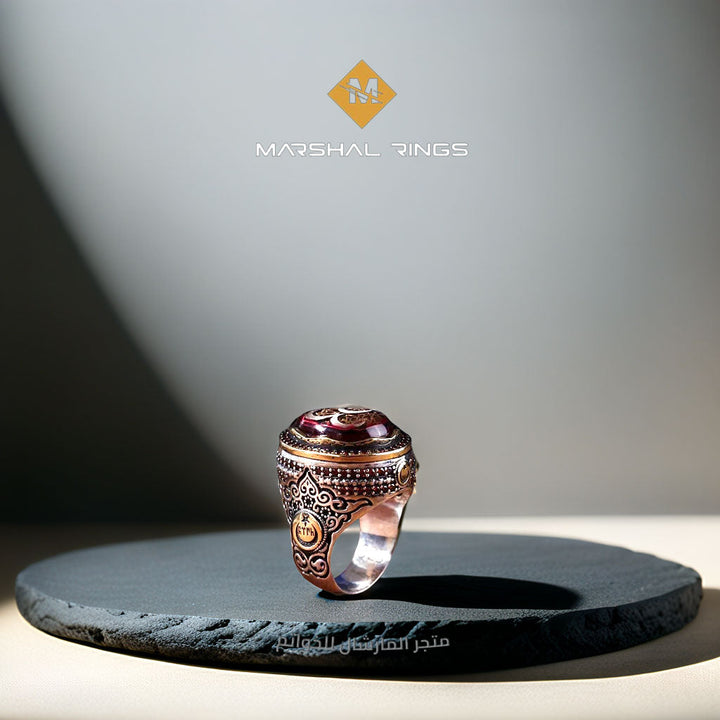 خاتم فضة رجالي 925 مرصح بحجر الكهرمان وهلال ثلاثي  منقوش يدوياً  - متجر المارشال للخواتم الرجالية 2