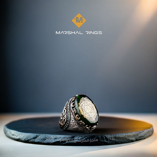 خاتم فضة رجالي 925 مرصع بحجر الكهرمان إطار مزين بزخارف النسر والهلال السلجوقي - متجر المارشال للخواتم الرجالية 1