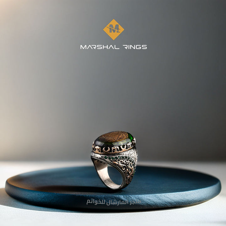 خاتم فضة رجالي 925 مرصع بحجر الكهرمان إطار مزين بزخارف النسر والهلال السلجوقي - متجر المارشال للخواتم الرجالية 2