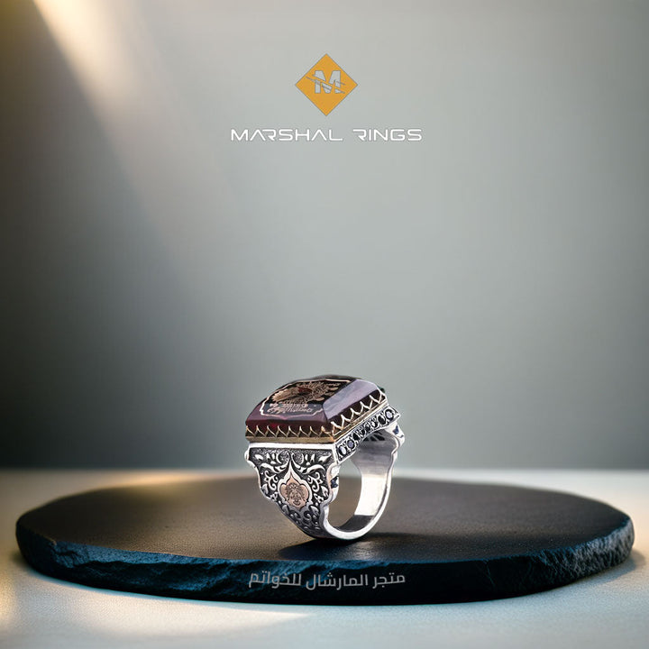 خاتم فضة رجالي 925 مرصع بحجر الكهرمان الأحمر منقوش يدوياً مزين بطغراء عثمانية  - متجر المارشال للخواتم الرجالية 2