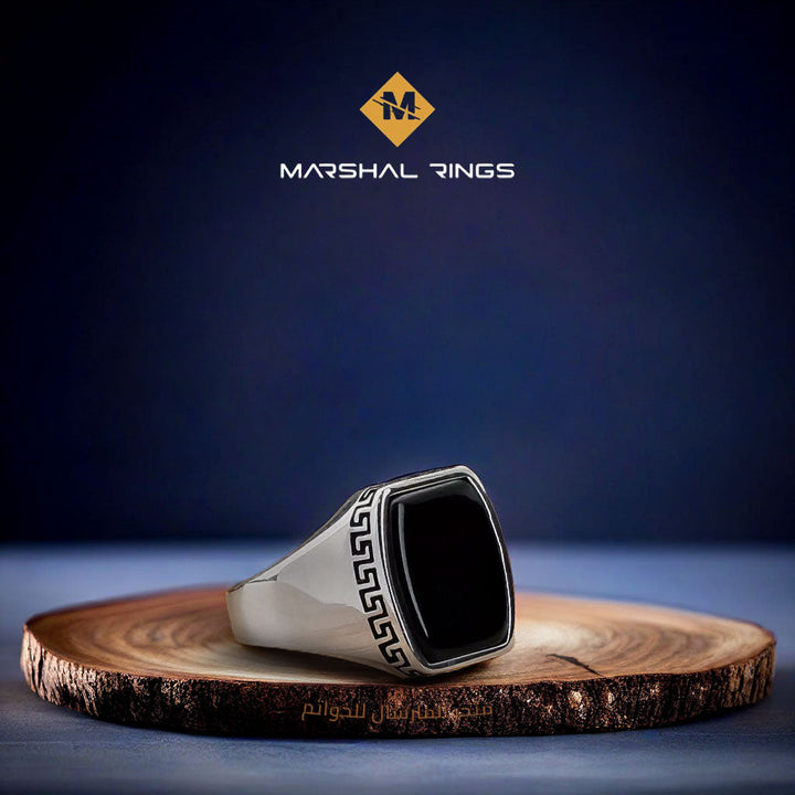 خاتم فضة رجالي  925 مرصع بالأونيكس الأسود بتصميم تراثي فريد - متجر المارشال للخواتم الرجالية 1