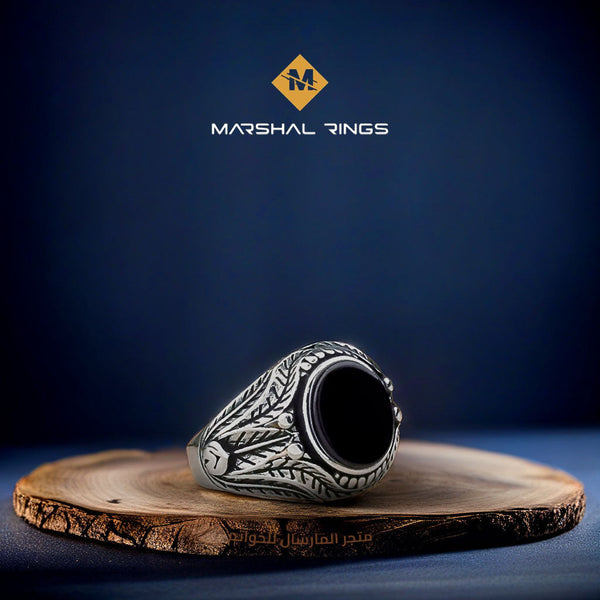 خاتم فضة رجالي  925 مرصع بالأونيكس الأسود بتصميم هندسي فريد - متجر المارشال للخواتم الرجالية 1