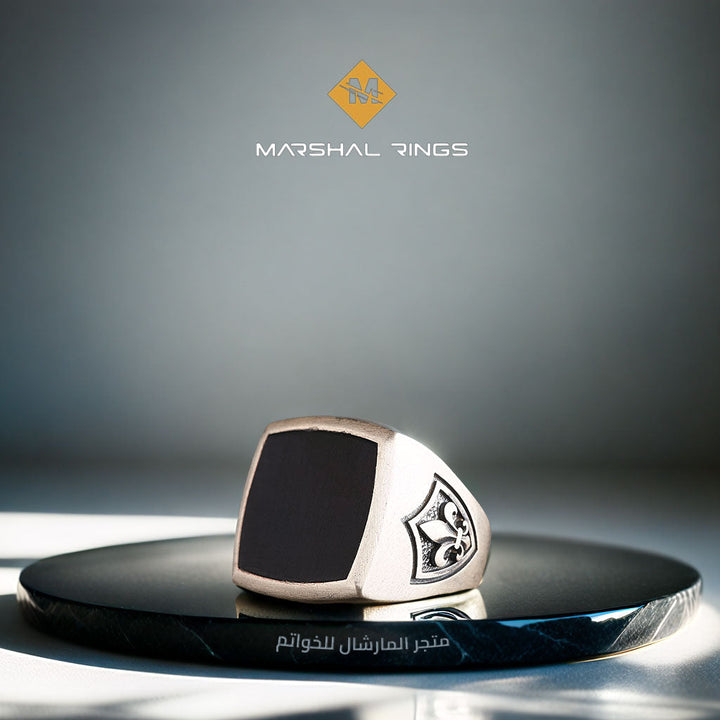 خاتم فضة رجالي 925 مرصع بحجر الأونيكس بتصميم عصري أنيق - متجر المارشال للخواتم الرجالية 1