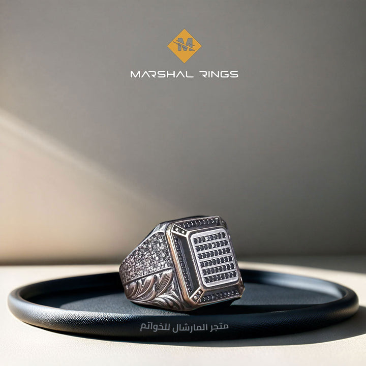 خاتم فضة رجالي 925 مرصع بحجر الأونيكس مع نقش يدوي أنيق - متجر المارشال للخواتم الرجالية 1