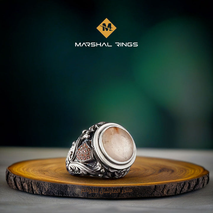 خاتم فضة رجالي فاخر بنقوش فنية وحجر كوارتز - تصميم مميز (عيار 925) - متجر المارشال للخواتم الرجالية 1