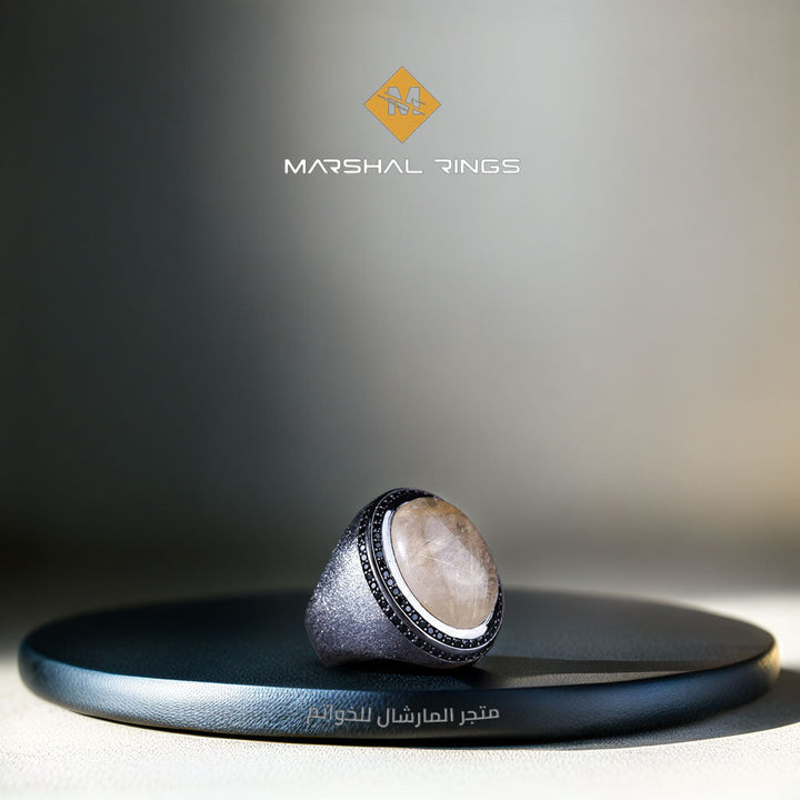 خاتم فضة رجالي 925 مرصع بحجر الكوارتز الروتيل بتصميم كلاسيكي - متجر المارشال للخواتم الرجالية 1