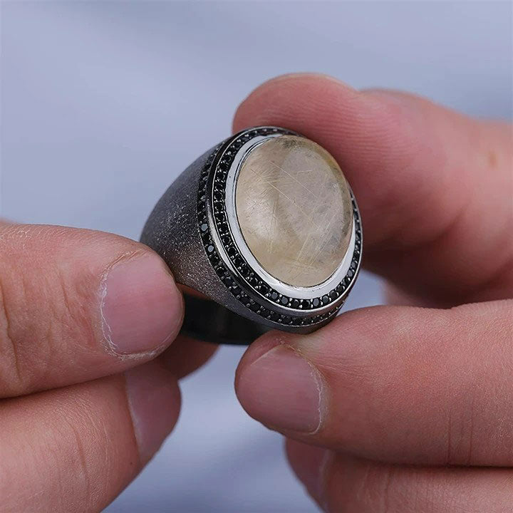 خاتم فضة رجالي 925 مرصع بحجر الكوارتز الروتيل بتصميم كلاسيكي - متجر المارشال للخواتم الرجالية 3