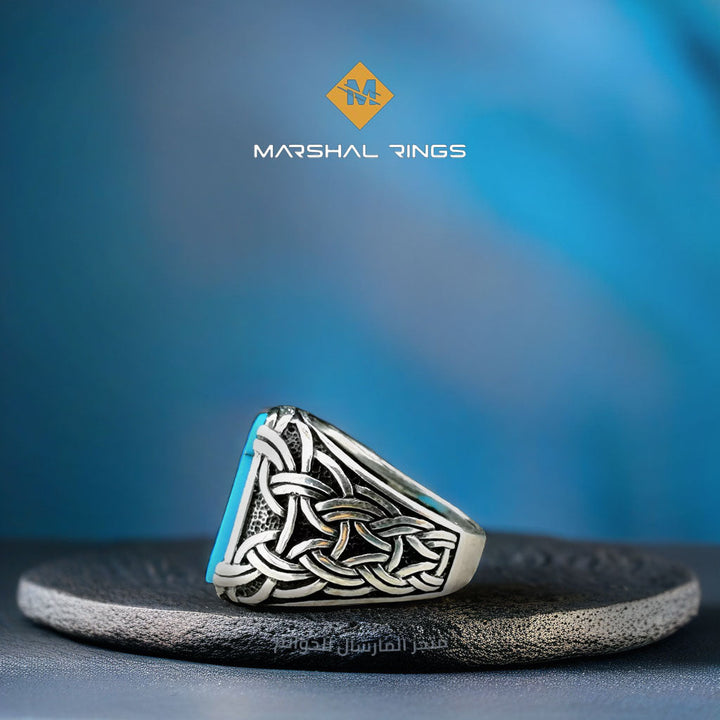 خاتم فضة رجالي 925 أنيق بحجر فيروز ونقوش فضية متشابكة  - متجر المارشال للخواتم الرجالية 2