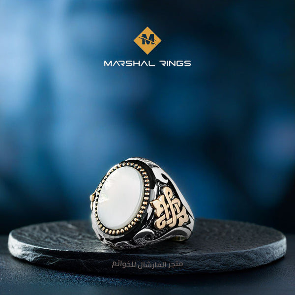 خاتم فضة رجالي أنيق بحجر صدف أبيض وإطار زركون أسود - تصميم عصري (عيار 925) - متجر المارشال للخواتم الرجالية 1