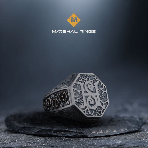 خاتم فضة 925 رجالي ثماني الأضلاع بنقوش هندسية فاخرة - متجر المارشال للخواتم الرجالية 1