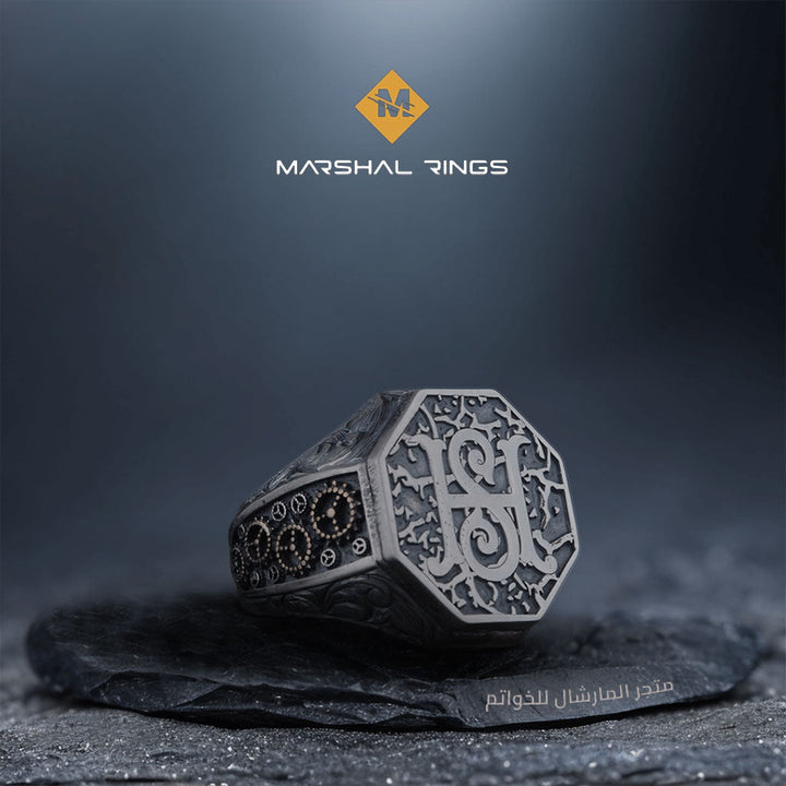 خاتم فضة 925 رجالي ثماني الأضلاع بنقوش هندسية فاخرة - متجر المارشال للخواتم الرجالية 1
