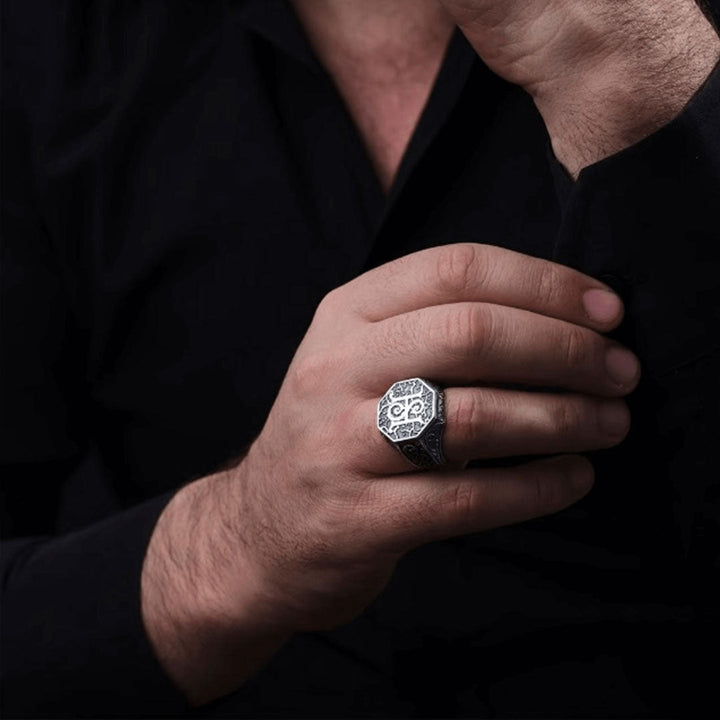 خاتم فضة 925 رجالي ثماني الأضلاع بنقوش هندسية فاخرة - متجر المارشال للخواتم الرجالية 3