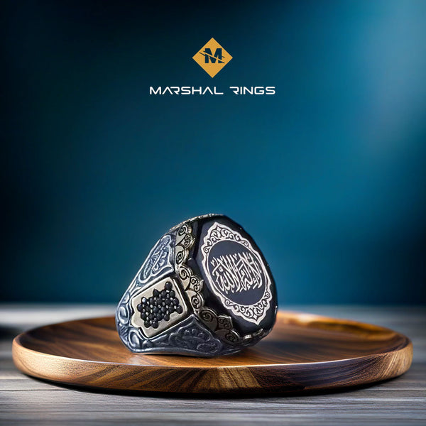 خاتم فضة رجالي إسلامي مرصع بحجر الكهرمان منقوش بعبارة التوحيد (عيار 925) - متجر المارشال للخواتم الرجالية 1