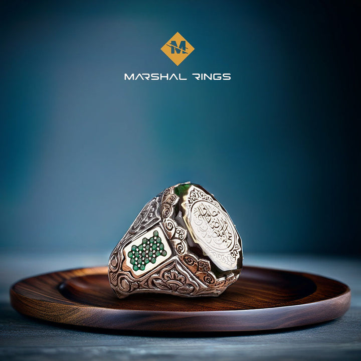 خاتم فضة رجالي مرصع بحجر الكهرمان الاخضر بنقش "إلهي أنت مقصودي ورضاك مطلوبي" (عيار 925) - متجر المارشال للخواتم الرجالية 1