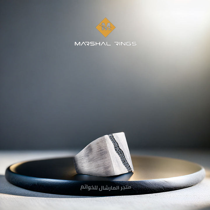 خاتم فضة 925 رجالي مرصع بحجر الزركون الصغير - متجر المارشال للخواتم الرجالية 1