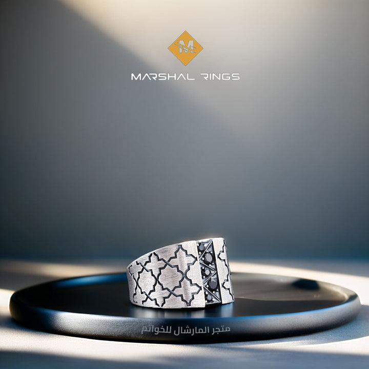 خاتم فضة رجالي عيار 925 مصمم بنقوش بزخرفات من الهندسة الاسلامية - متجر المارشال للخواتم الرجالية 1