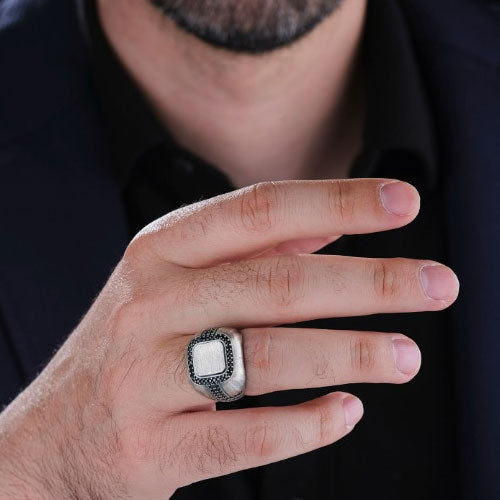 خاتم فضة رجالي عيار 925 مربع الشكل - متجر المارشال للخواتم الرجالية 4