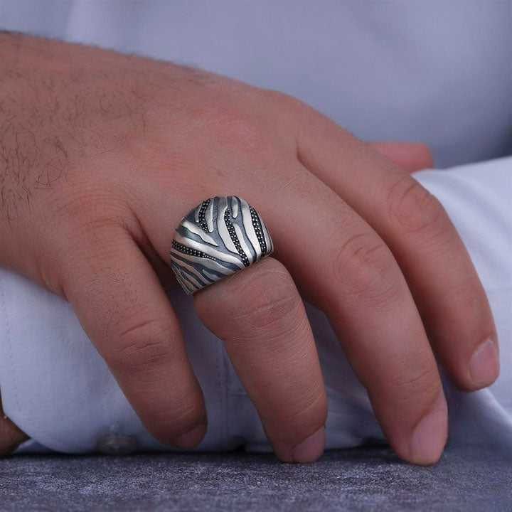 خاتم فضة رجالي 925 بحجر زركون صغيرة - متجر المارشال للخواتم الرجالية 4