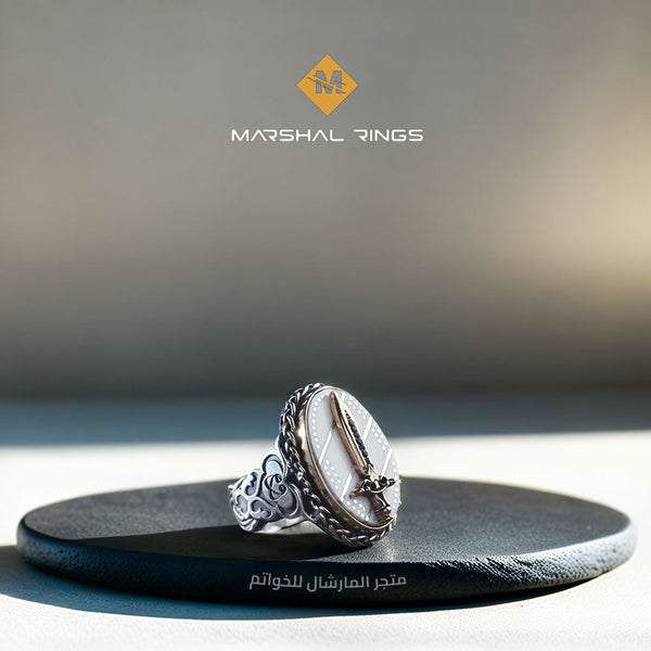 خاتم فضة 925 رجالي بتصميم اميري رمز القوة - متجر المارشال للخواتم الرجالية 1