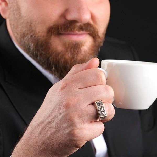 خاتم فضة رجالي اسلامي عيار 925 بنقش "لا غالب الا الله"  - متجر المارشال للخواتم الرجالية 4