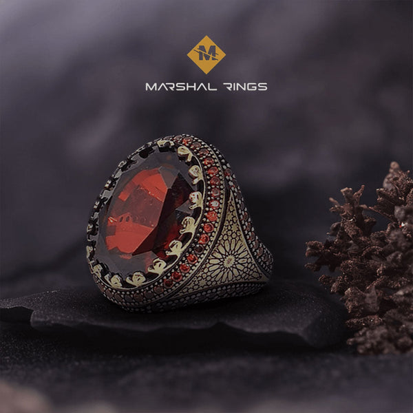 خاتم فضة رجالي عيار 925 بحجر زركون أحمر بتصميم مميز - متجر المارشال للخواتم الرجالية 1