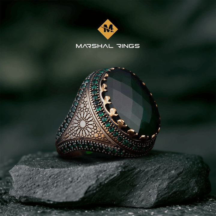 خاتم فضة رجالي عيار 925 بحجر زركون أخضر فاخر بتصميم راقٍ - متجر المارشال للخواتم الرجالية 1