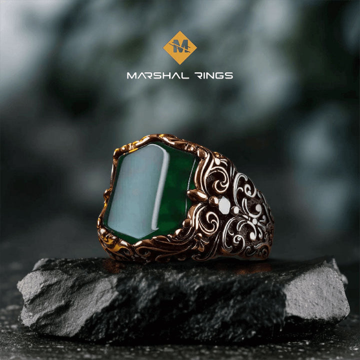 خاتم فضة رجالي عيار 925 بحجر زركون أخضر منقوش بتفاصيل مذهلة - متجر المارشال للخواتم الرجالية 1