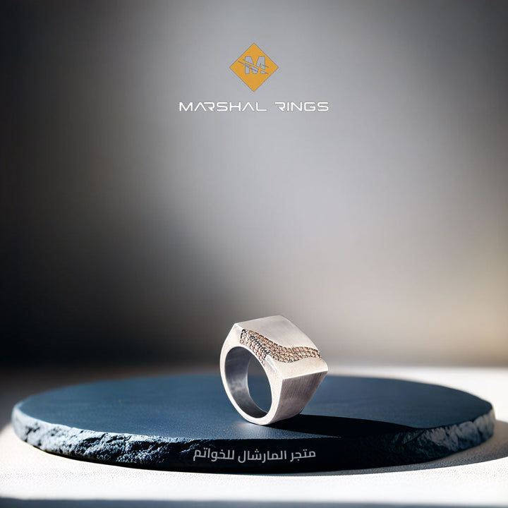 خاتم فضة رجالي 925 مرصع بأحجار مايكرو بتصميم عصري - متجر المارشال للخواتم الرجالية 1