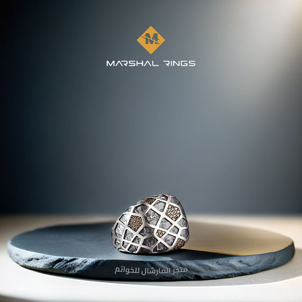 خاتم فضة رجالي 925 مرصع بأحجار مايكرو بتصميم عصري - متجر المارشال للخواتم الرجالية 1