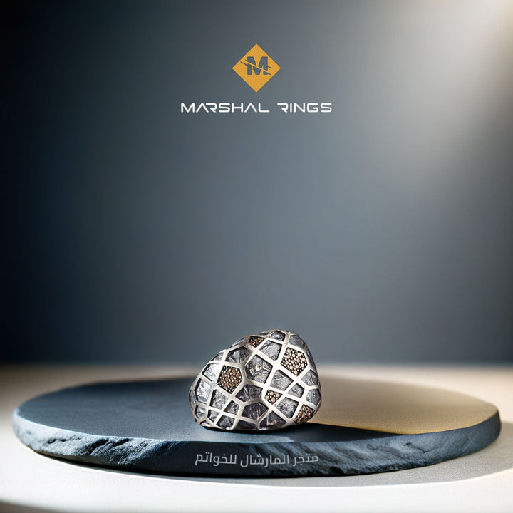 خاتم فضة رجالي 925 مرصع بأحجار مايكرو بتصميم عصري - متجر المارشال للخواتم الرجالية 1