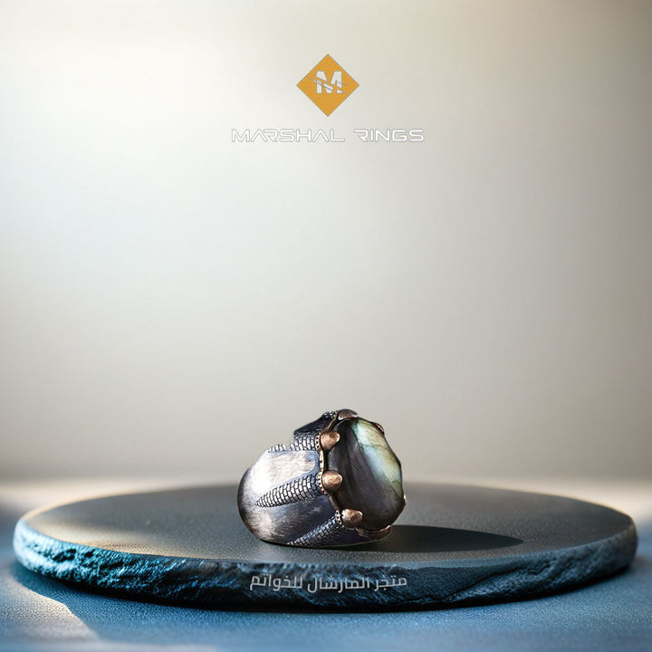 خاتم فضة رجالي 925 مرصع بحجر اللابرادوريت الطبيعي بتصميم جذاب - متجر المارشال للخواتم الرجالية 1