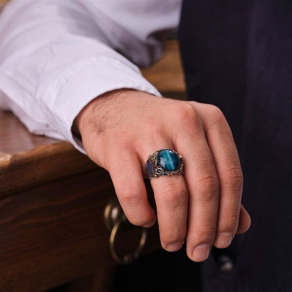 خاتم فضة رجالي 925 مرصع بحجر عين النمر الأزرق بتصميم عصري - متجر المارشال للخواتم الرجالية 3