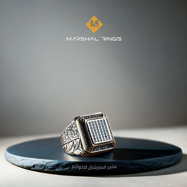 خاتم فضة رجالي 925 مرصع بحجر الفيروز مع نقش يدوي كلاسيكي - متجر المارشال للخواتم الرجالية 1