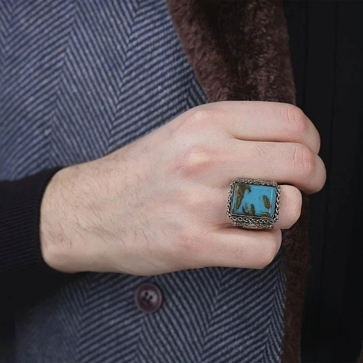 خاتم فضة رجالي 925 مرصع بحجر الفيروز مزين بنقش يدوي - متجر المارشال للخواتم الرجالية 2