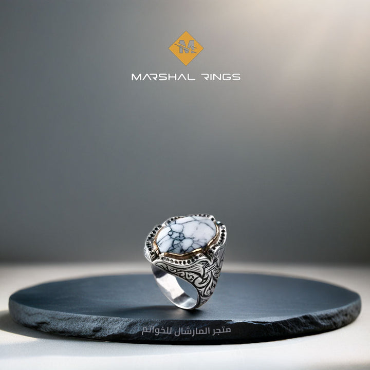 خاتم فضة رجالي 925 مرصع بحجر الفيروز مزين بنقش يدوي وإطار بإحجار الزركون السوداء - متجر المارشال للخواتم الرجالية 2