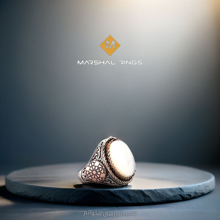 خاتم فضة رجالي 925 مرصع بحجر الصدف الأبيض  - متجر المارشال للخواتم الرجالية 3