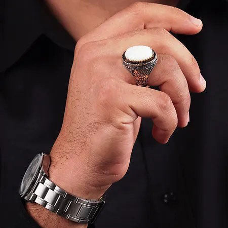 خاتم فضة رجالي 925 مرصع بحجر الصدف الأبيض  - متجر المارشال للخواتم الرجالية 4