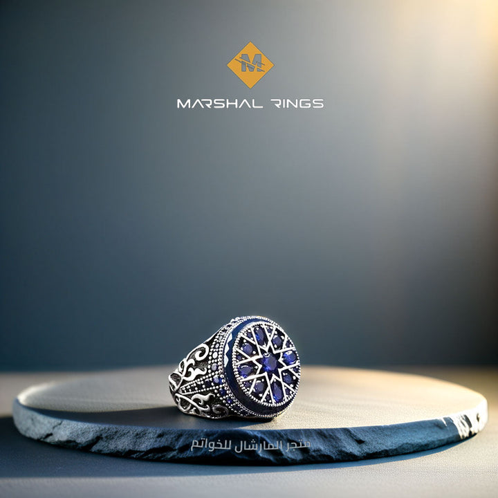 خاتم فضة رجالي 925 مرصع بأحجار الزركون الأزرق مزين بإطار أنيق - متجر المارشال للخواتم الرجالية 1