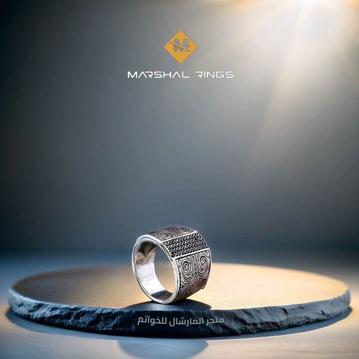 خاتم فضة رجالي 925 مرصع بحجر الزركون بتصميم عصري فاخر - متجر المارشال للخواتم الرجالية 1